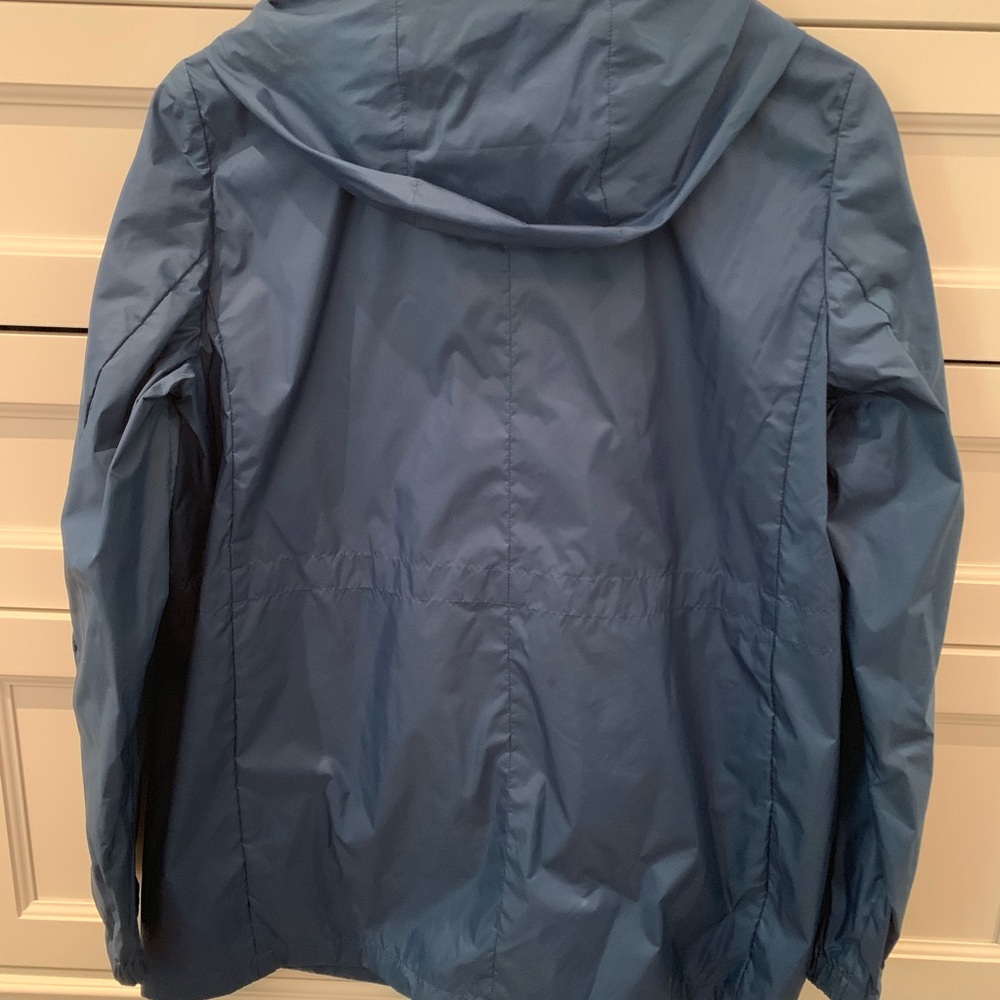 MaxMara rain coat. - Picture 3 of 3